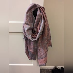 Cashmere scarf